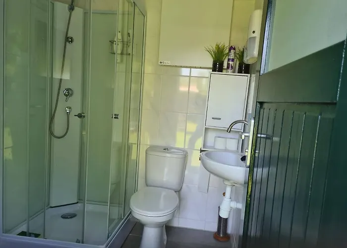 - אתר קמפינג *